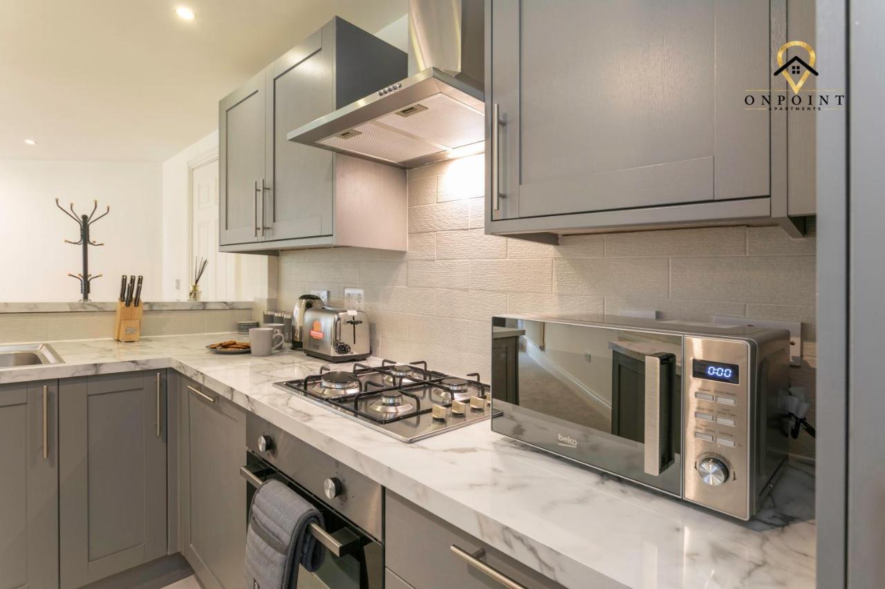 ✰Onpoint -Large 2 Bedroom Apt With Parking!✰ Nottingham Ngoại thất bức ảnh