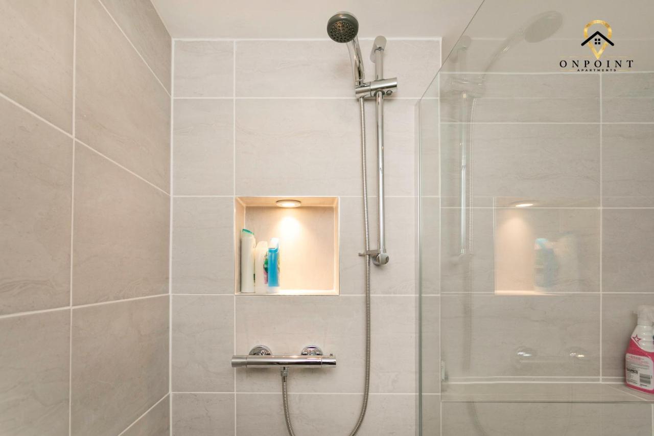 ✰Onpoint -Large 2 Bedroom Apt With Parking!✰ Nottingham Ngoại thất bức ảnh