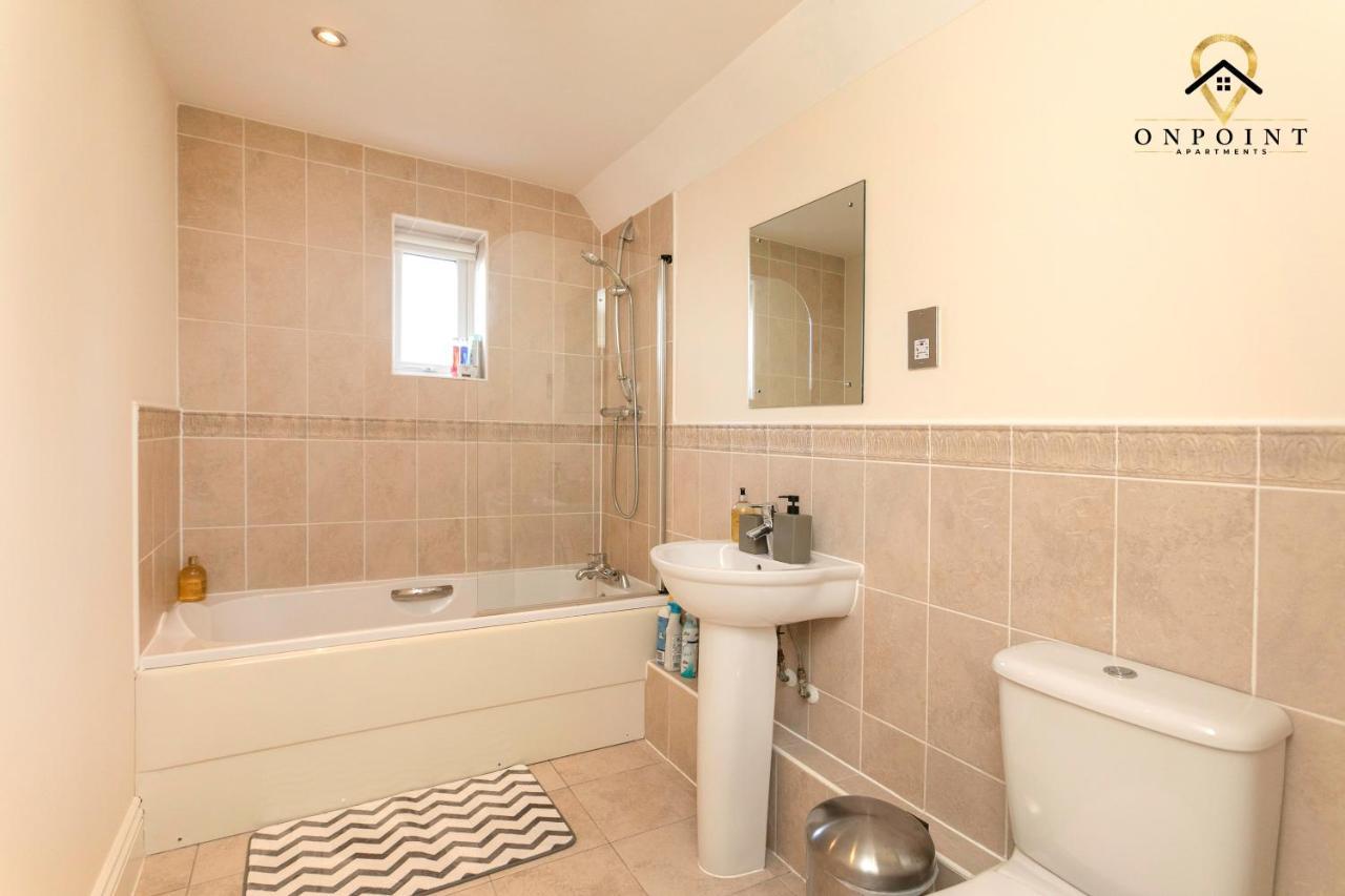 ✰Onpoint -Large 2 Bedroom Apt With Parking!✰ Nottingham Ngoại thất bức ảnh