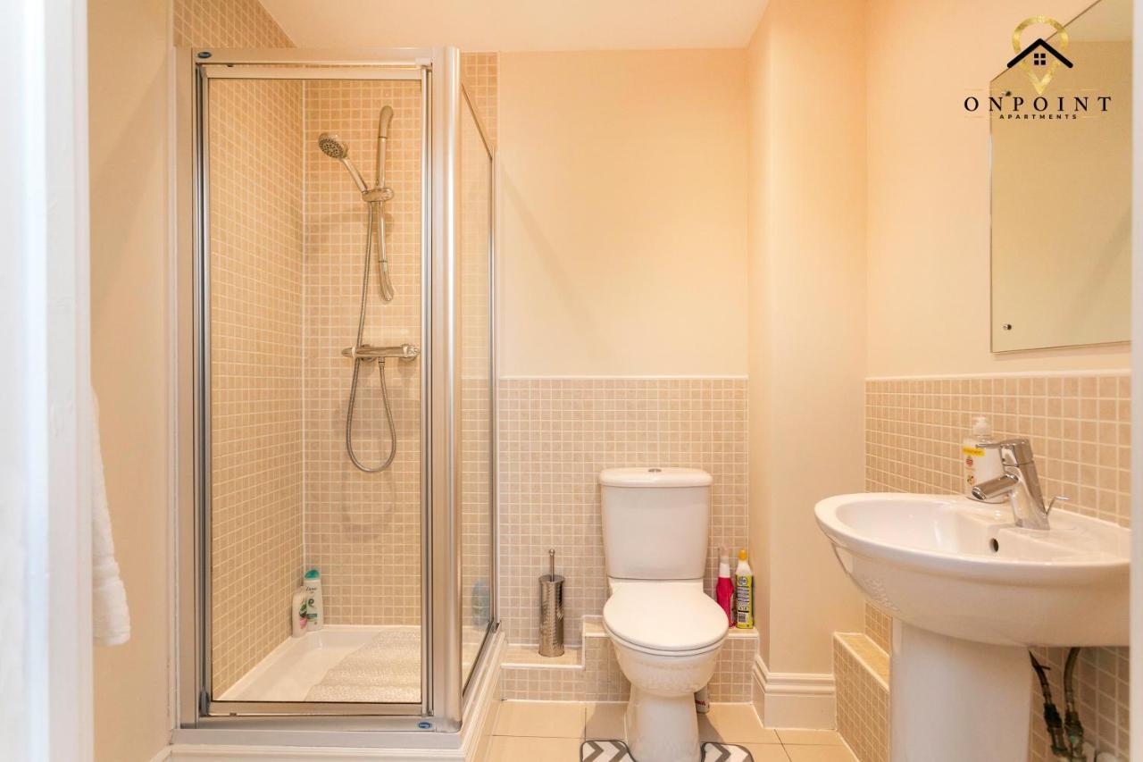 ✰Onpoint -Large 2 Bedroom Apt With Parking!✰ Nottingham Ngoại thất bức ảnh